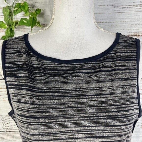 Max Studio MSSP Tennis Dress size Medium Navy Blue Striped Straight Jersey Knit - Picture 6 of 14